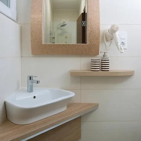 In With Sea View, Terrace, Air Conditioning, Wi-fi Apartamento *