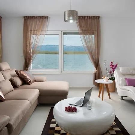 Apartamento In With Sea View, Terrace, Air Conditioning, Wi-fi Vir